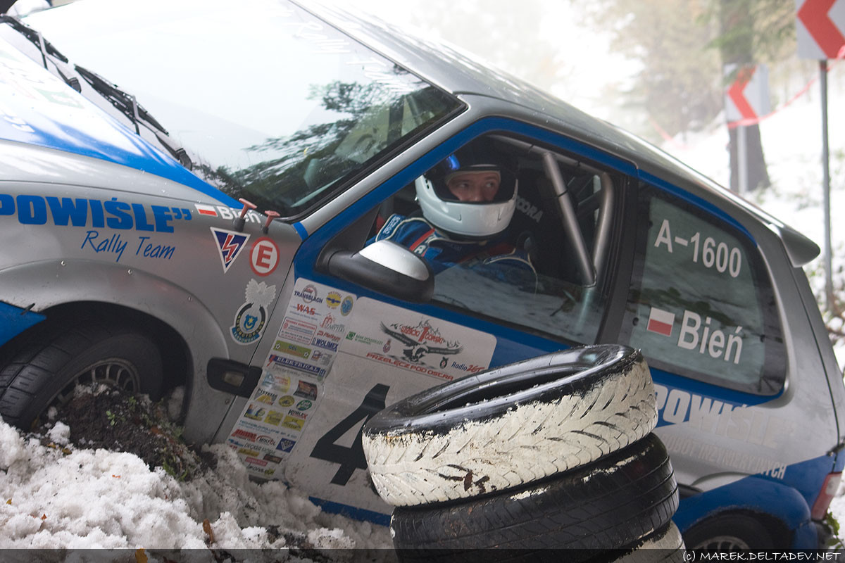 Jakub Bień w Citroen Saxo VTS
