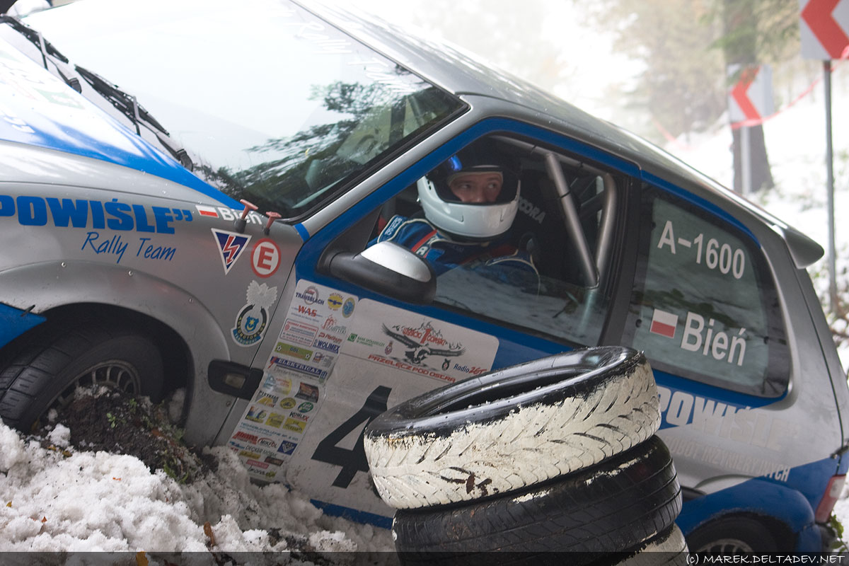 Jakub Bień w Citroen Saxo VTS